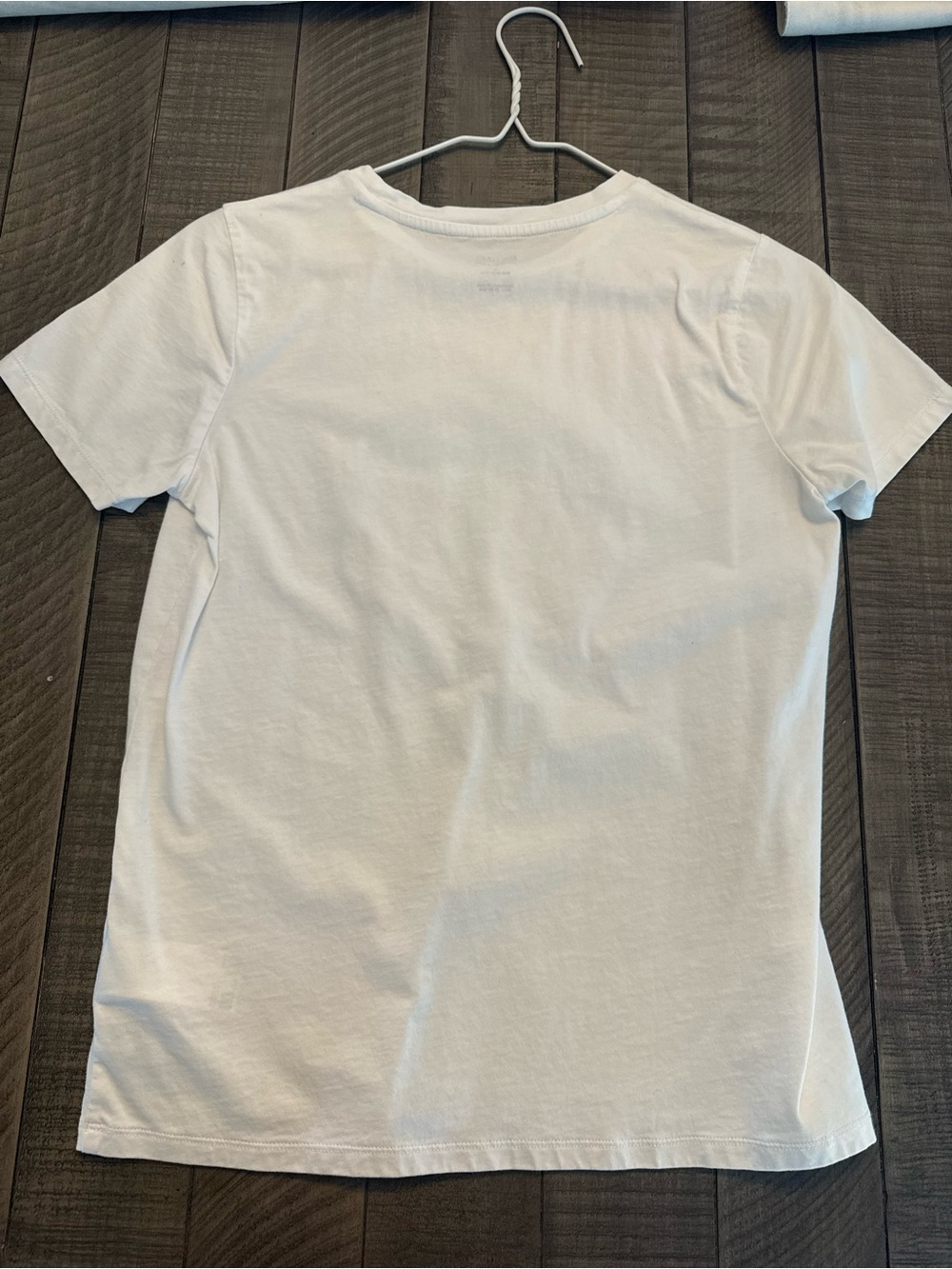 Michael Kors White T-Shirt with Black MK Seal Graphic - Picture 4 of 4